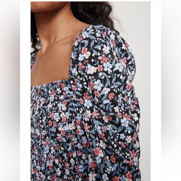 Floral Smocked Long Sleeve Blouse Top Square Neckline & Back Sz S - Picture 3 of 12